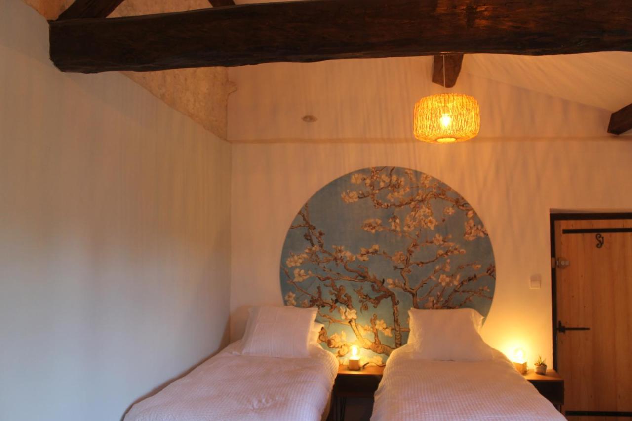 Au Mas De Janita Hotel Cahuzac-sur-Vère Eksteriør billede