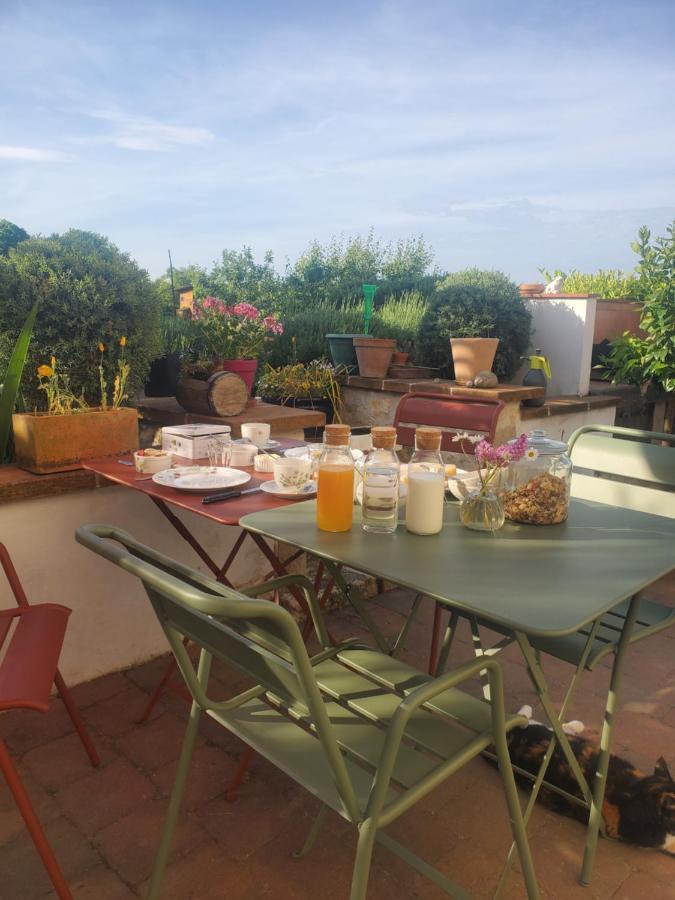 Au Mas De Janita Hotel Cahuzac-sur-Vère Eksteriør billede
